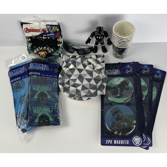 Black Panther Birthday 38 piece set - ideal for kids 5 to 7 - Picture 1 of 16